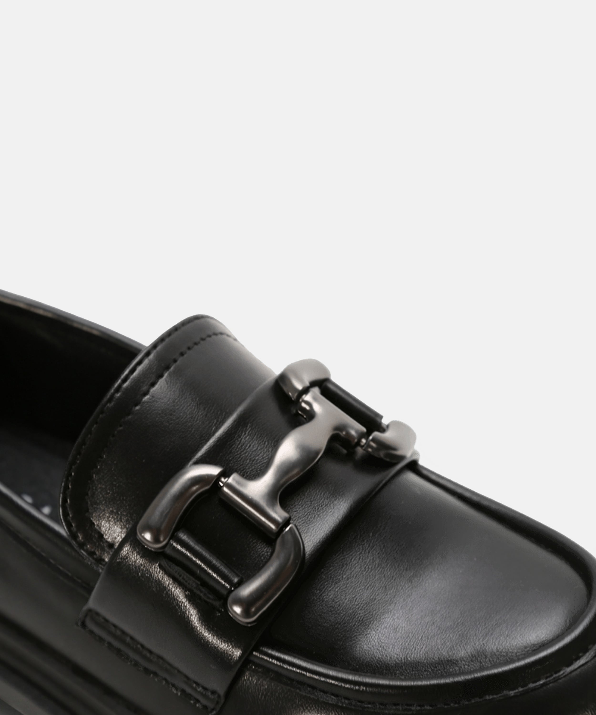 Mocas&iacute;n hebilla suela track image number null